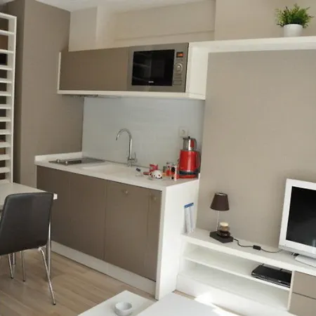 Arwen Premium Bed & Breakfast